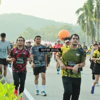 Runner Photo 6183313