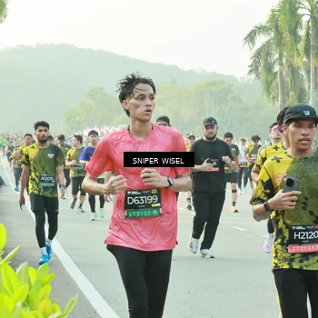 Runner Photo 6183342