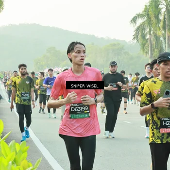 Runner Photo 6183345