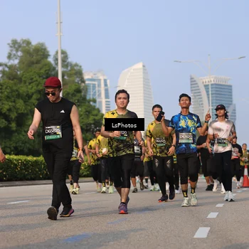 Runner Photo 6183372