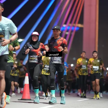 Runner Photo 6183428
