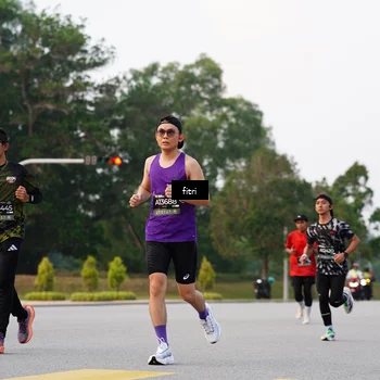 Runner Photo 6183431