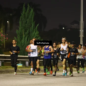 Runner Photo 6183494