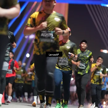 Runner Photo 6183640