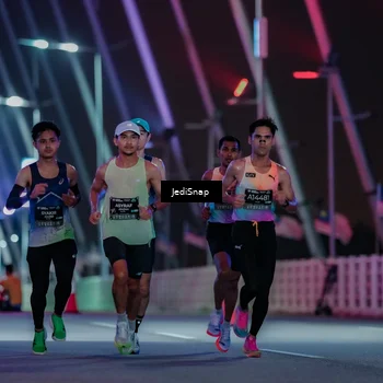 Runner Photo 6183678
