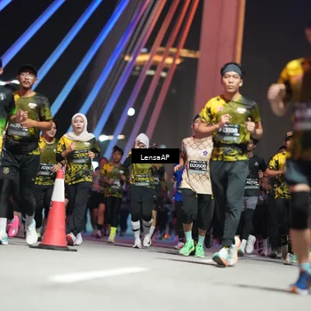 Runner Photo 6183753