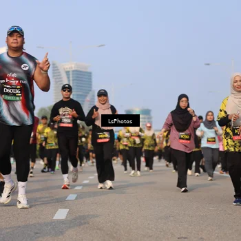 Runner Photo 6183769