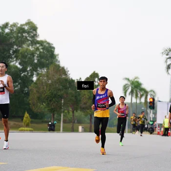 Runner Photo 6183811