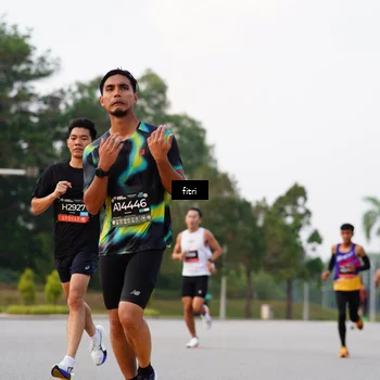Runner Photo 6183830