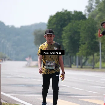 Runner Photo 6183840