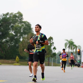 Runner Photo 6183862