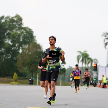 Runner Photo 6183867