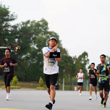 Runner Photo 6183895