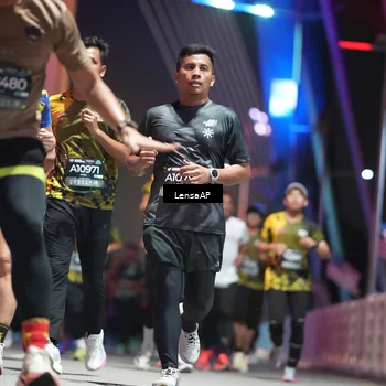 Runner Photo 6183933