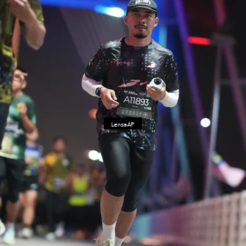 Runner Photo 6183972