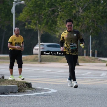 Runner Photo 6184009