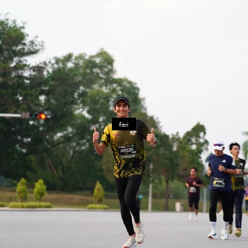Runner Photo 6184015
