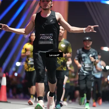 Runner Photo 6184031