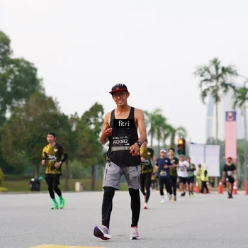 Runner Photo 6184048