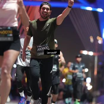 Runner Photo 6184095