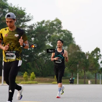 Runner Photo 6184110