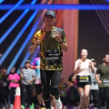 Runner Photo 6184149