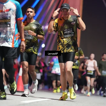 Runner Photo 6184158