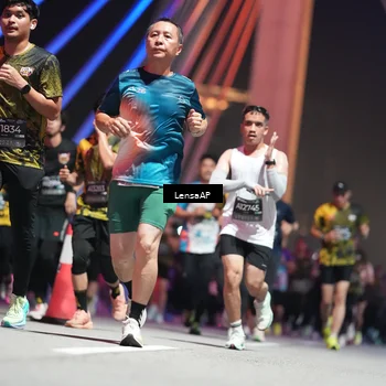 Runner Photo 6184220