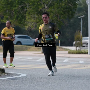 Runner Photo 6184228