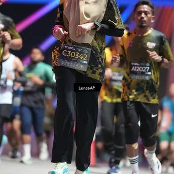 Runner Photo 6184253