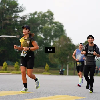 Runner Photo 6184518