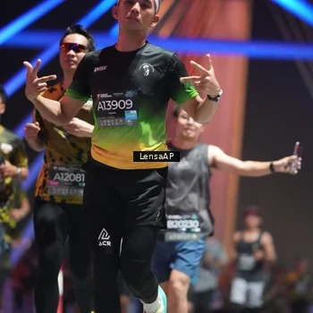 Runner Photo 6184542