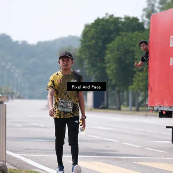 Runner Photo 6184564