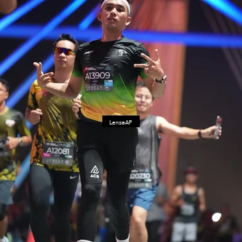 Runner Photo 6184590