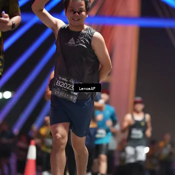 Runner Photo 6184614