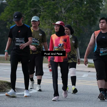 Runner Photo 6184654