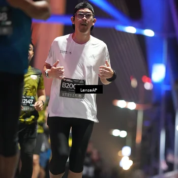 Runner Photo 6184655