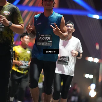 Runner Photo 6184704