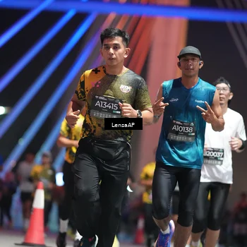 Runner Photo 6184739