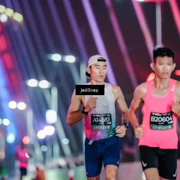 Runner Photo 6184780