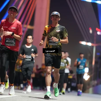 Runner Photo 6184877