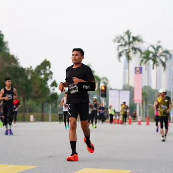 Runner Photo 6184878