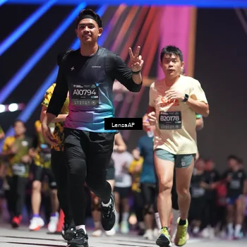 Runner Photo 6185023