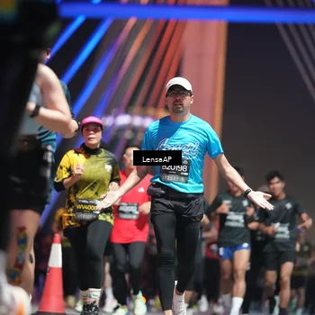 Runner Photo 6185029