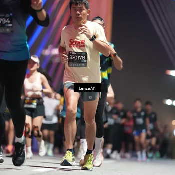 Runner Photo 6185041