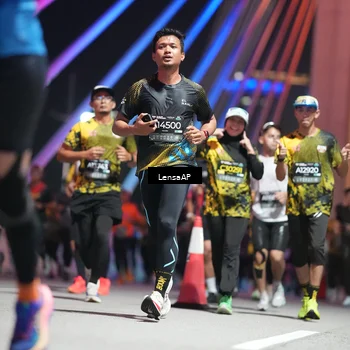 Runner Photo 6185214