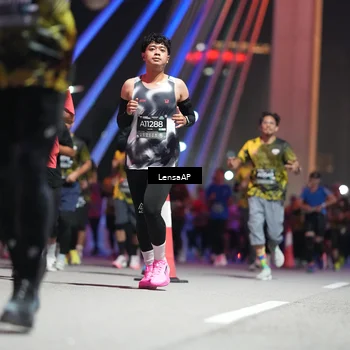 Runner Photo 6185291