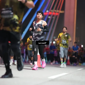 Runner Photo 6185317