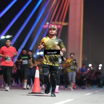Runner Photo 6185324