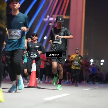 Runner Photo 6185336